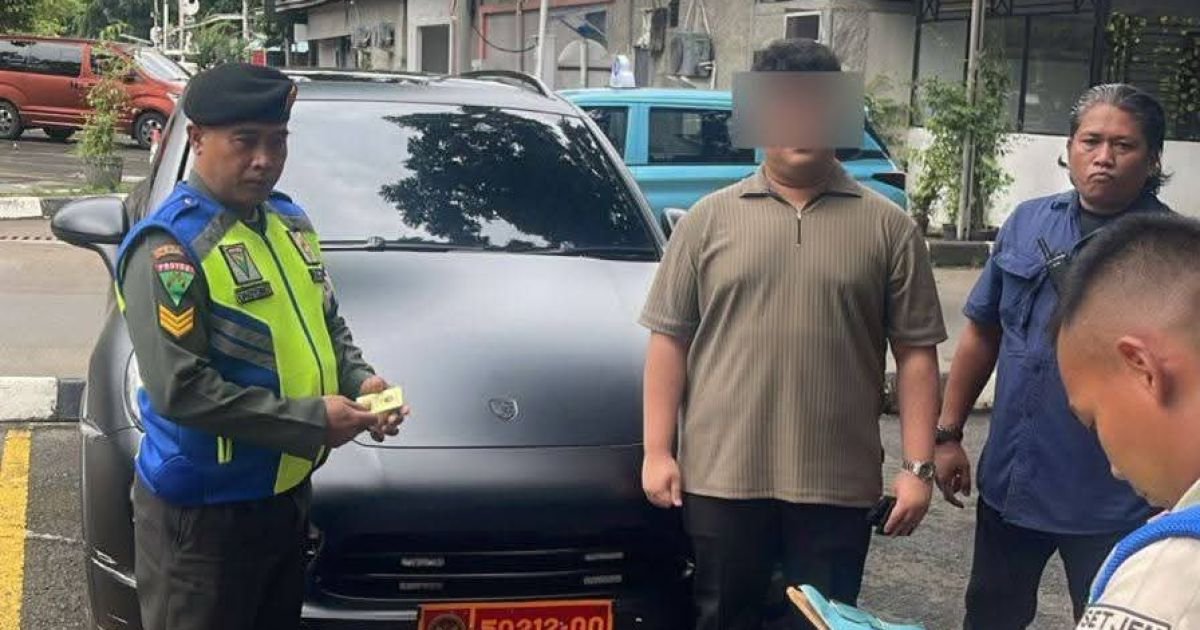 Kemhan Tegaskan Porsche Cayenne Berplat Dinas Palsu di Halim Bukan Inventaris Resmi