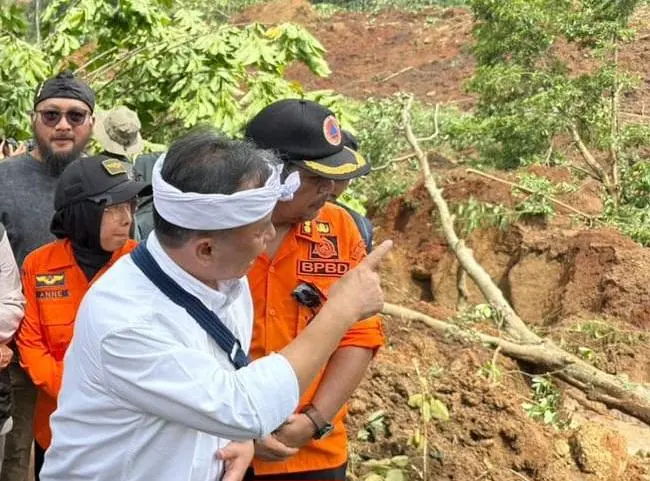 Pemerintah Jabar Kucurkan Rp270 Juta untuk Korban Longsor di Arjasari